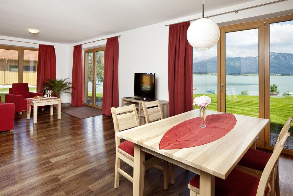 Seehotel Und Appartements Schnoeller Rieden Exterior foto